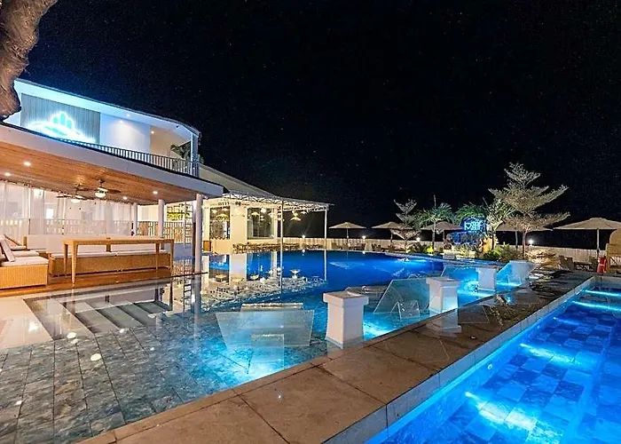 Hotel Serene Oasis Resort- Oslob Philippines Cebu